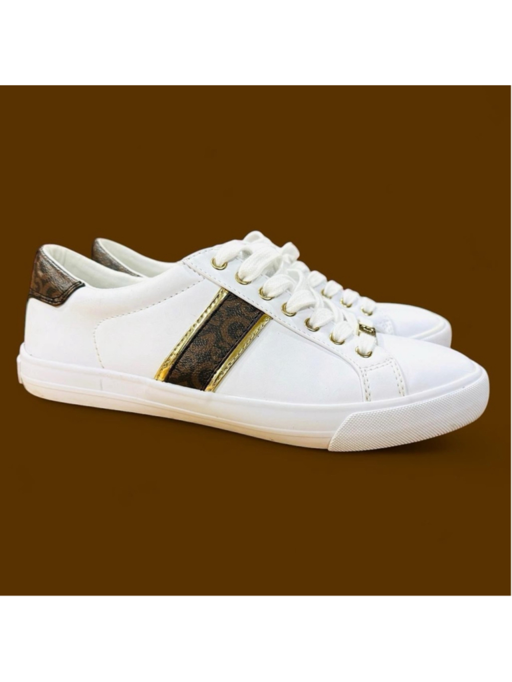 GBG Los Angeles Magiq White Brown Monogram Gold Sneakers Women 9 Preppy Luxe